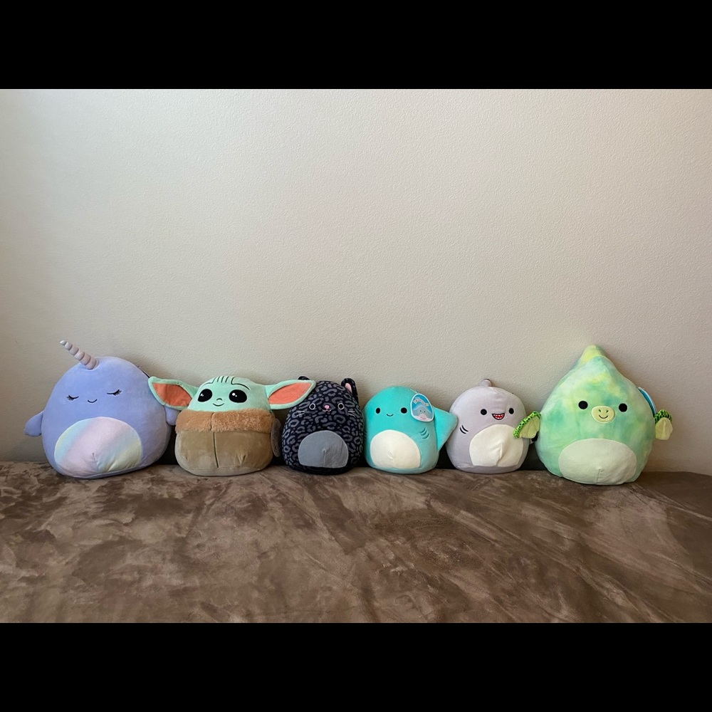 Squishmallows!! Many varieties. Flip a mallow. 5,12, and 20 inch. $20-$50